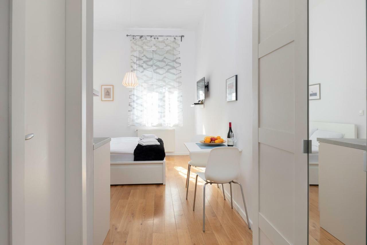 Modern Apartments Near Park Zrinjevac Загреб Екстериор снимка