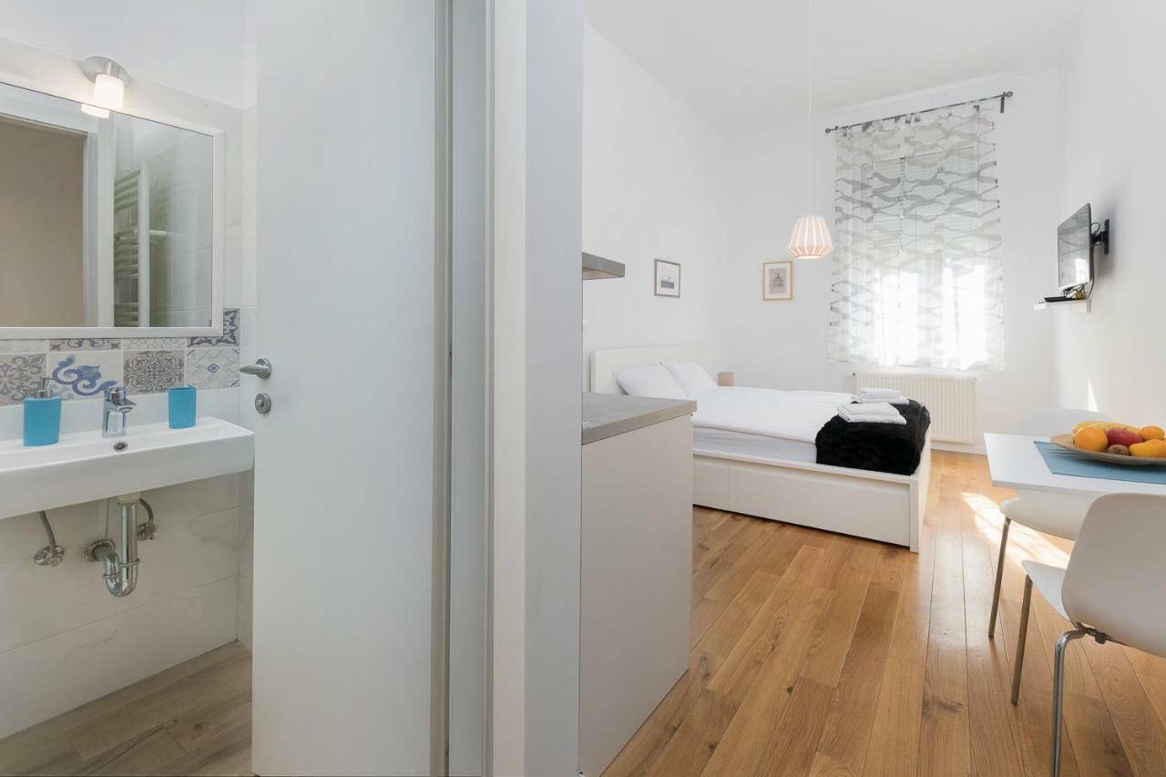 Modern Apartments Near Park Zrinjevac Загреб Екстериор снимка